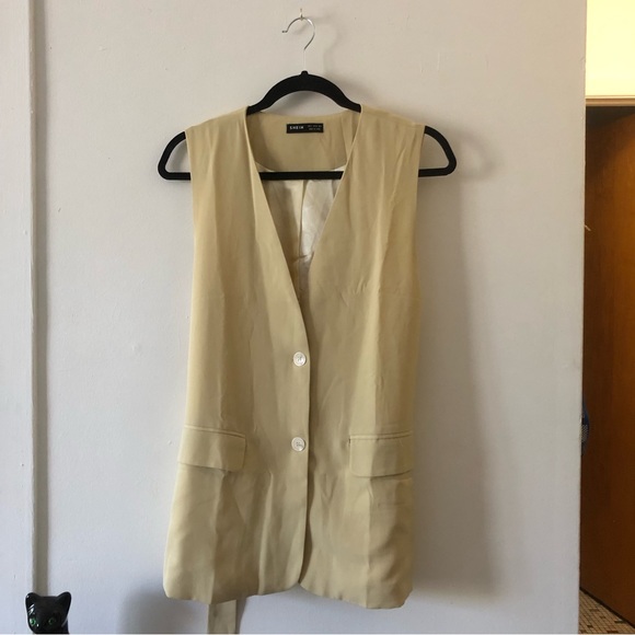 ✨2/10$ Light yellow beige vest - sleeveless - Picture 1 of 6